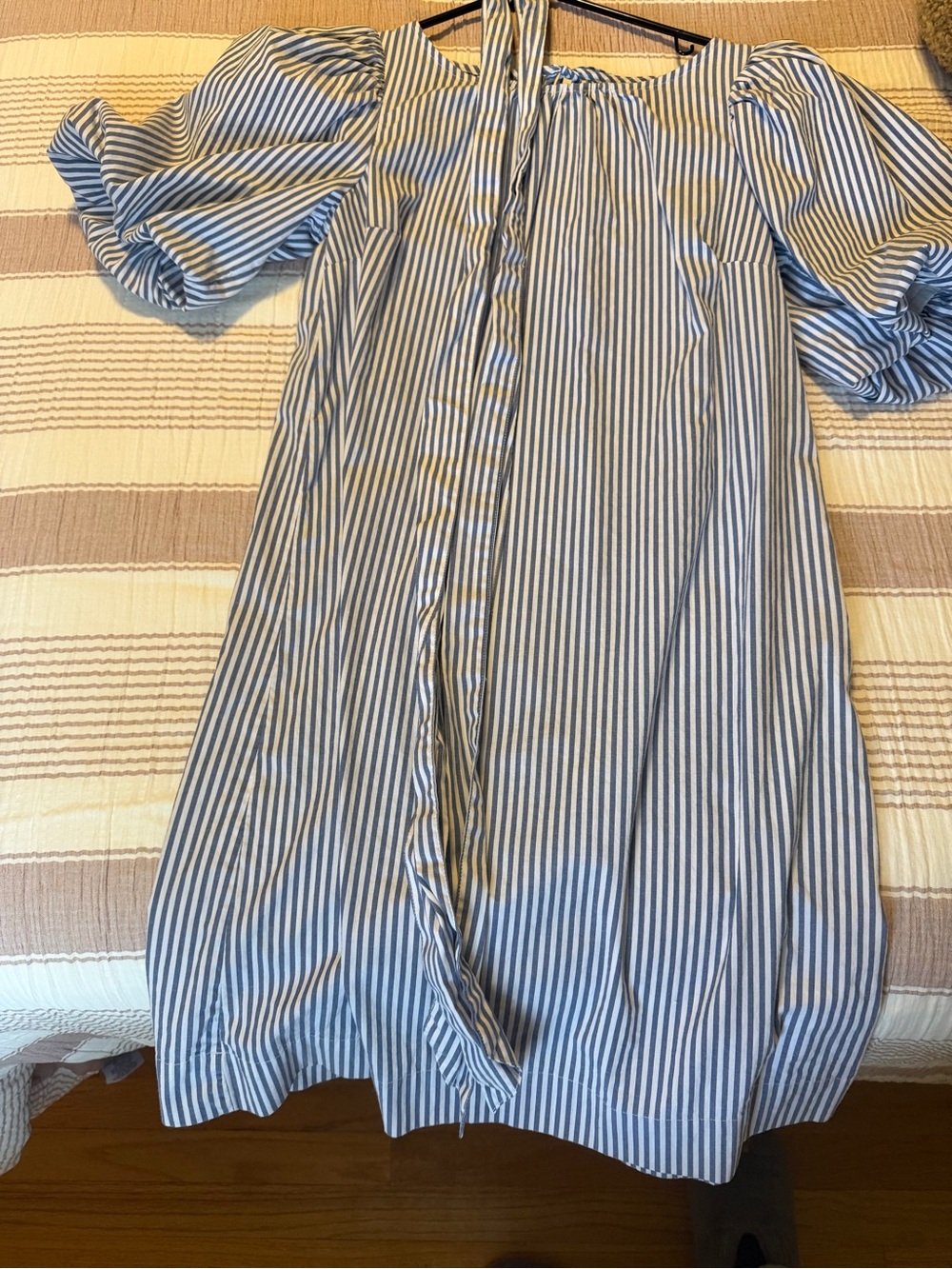 Vineyard Vines Blue and White Striped Dress with Puff Sleeves + Waist Tie